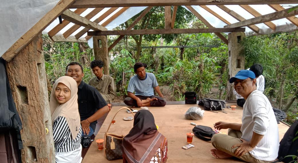 Program Magang Mahasiswa AMIKOM dalam Pengambilan Foto & Video Produk